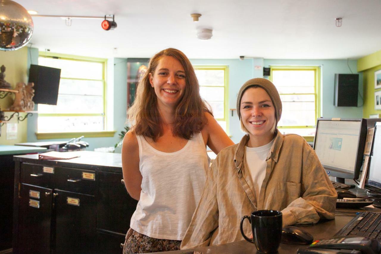Ocean Island Inn | Backpackers | Suites Victoria Buitenkant foto
