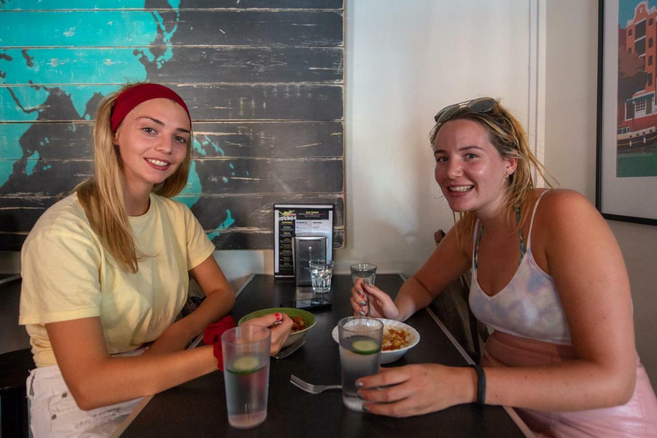 Ocean Island Inn | Backpackers | Suites Victoria Buitenkant foto
